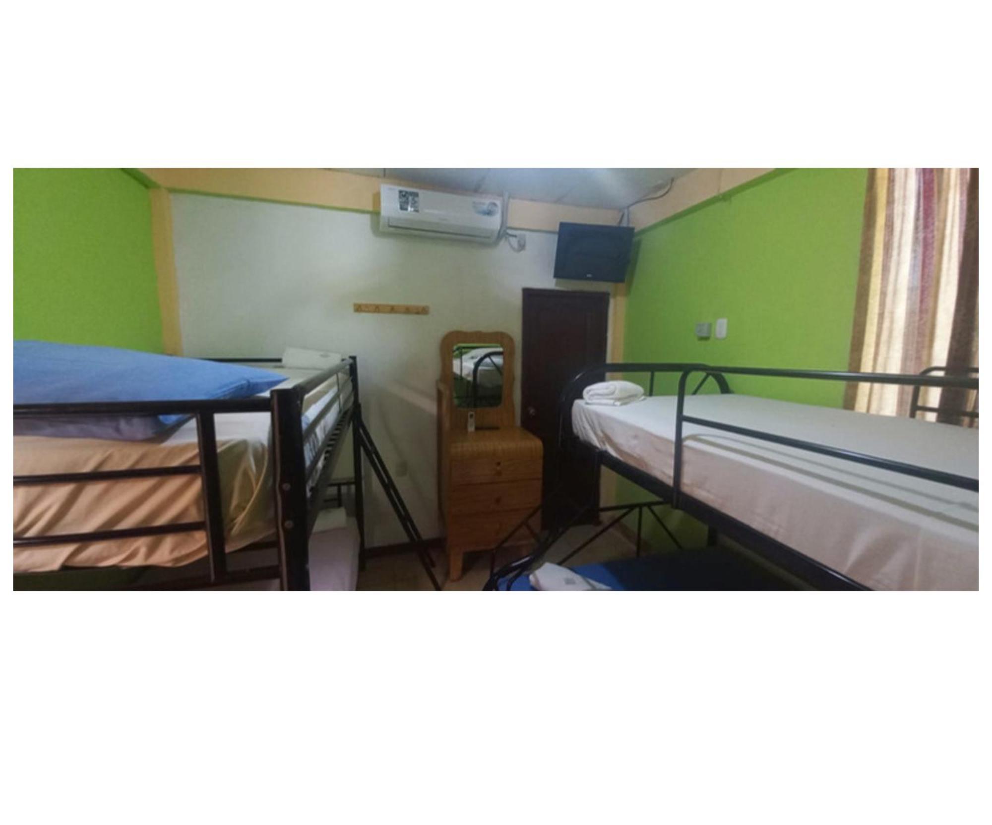 Hostal San Antonio León エクステリア 写真