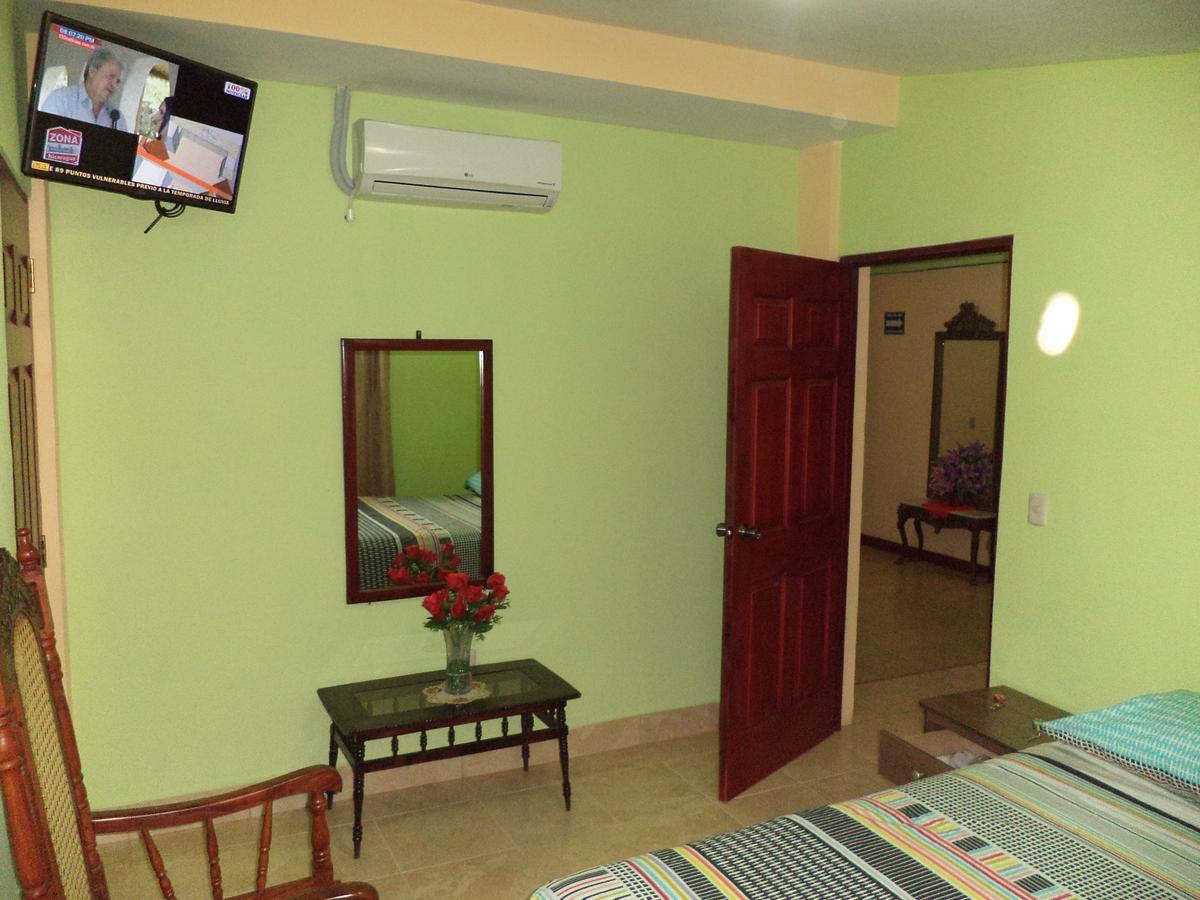 Hostal San Antonio León エクステリア 写真
