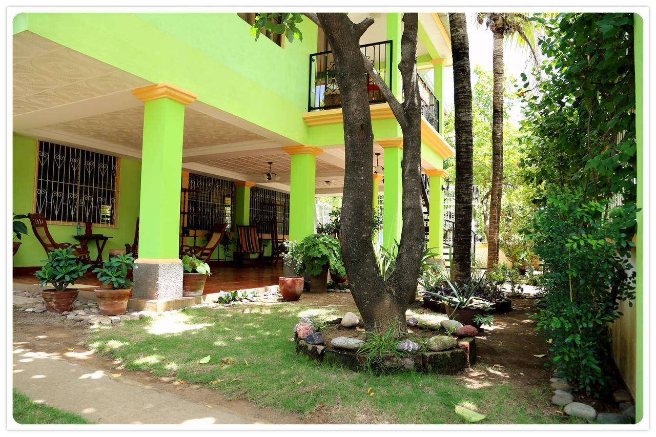 Hostal San Antonio León エクステリア 写真