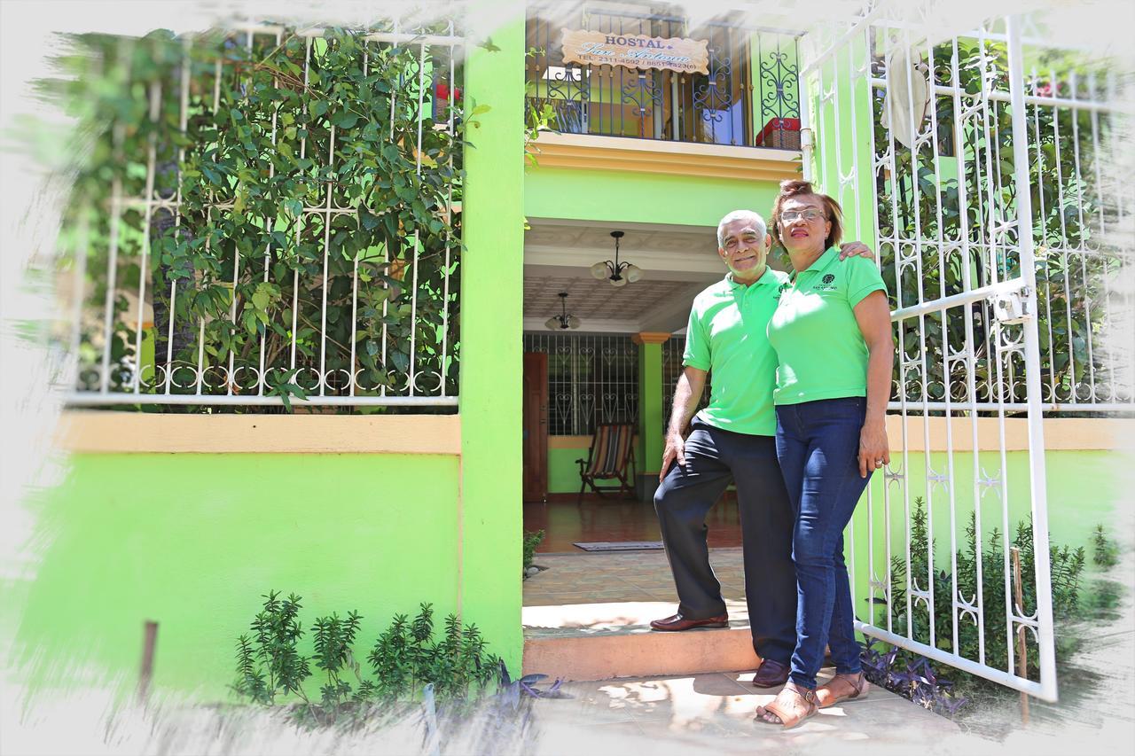 Hostal San Antonio León エクステリア 写真