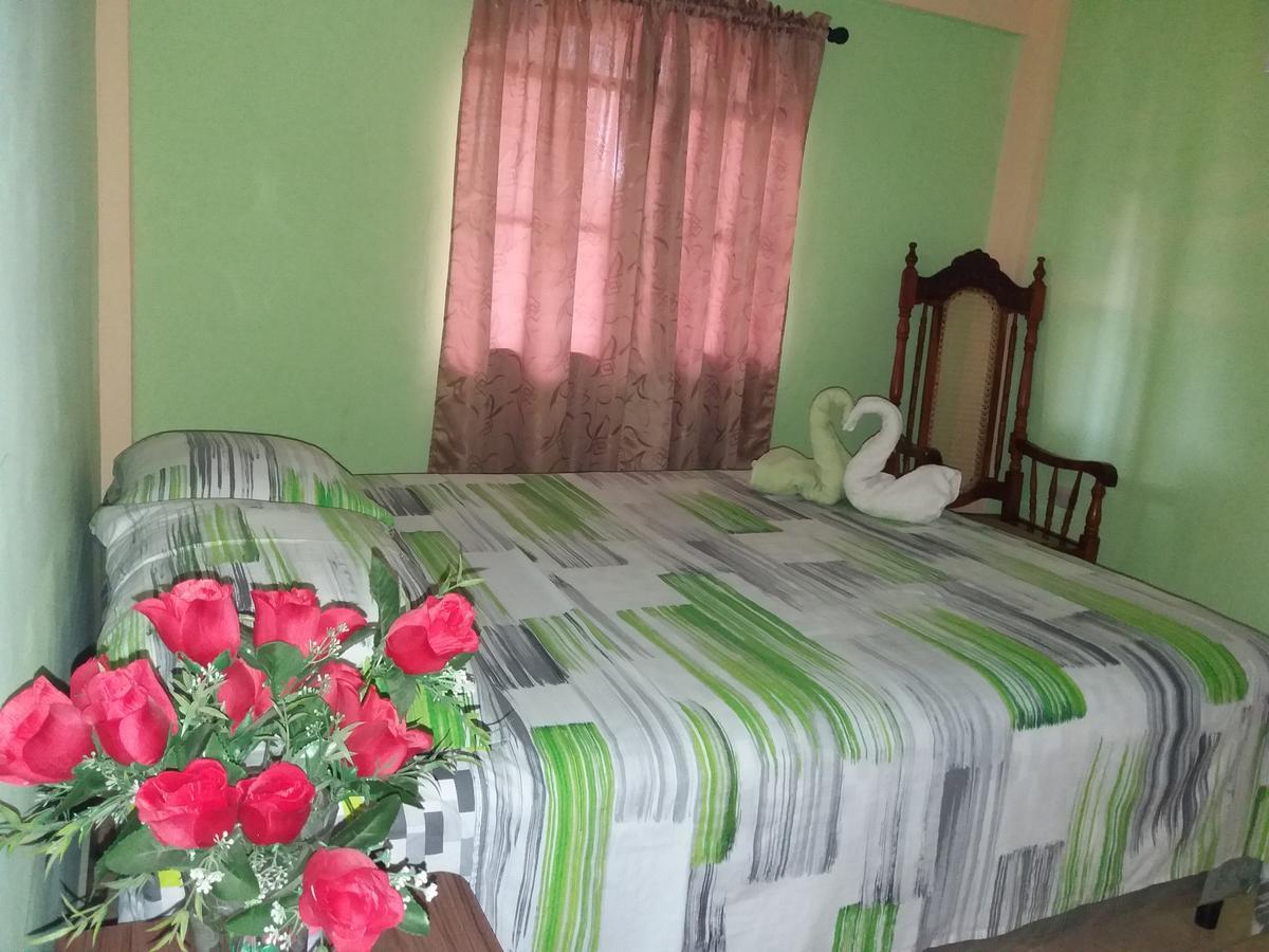 Hostal San Antonio León エクステリア 写真